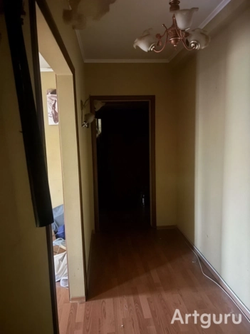 Купить трехкомнатную квартиру в Ростовской области. Вариант № 10240033, 5, площадь -  квм, цена 5999999 рублей