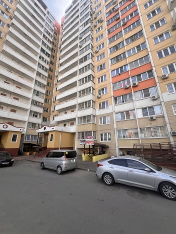 Купить коммерческую недвижимость свободного назначения в Ростове-на-Дону. Вариант № 46253, 1, площадь -  квм, цена 950000 рублей