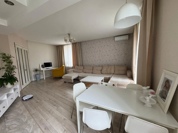 Купить трехкомнатную квартиру в Микрорайоне 29-й, Ангарск в Ангарске. Вариант № 1247243, 0, площадь -  квм, цена 7900000 рублей