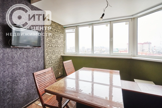 Купить однокомнатную квартиру в Воронеже. Вариант № 8363551, 1, площадь - квм, цена 5400000 рублей