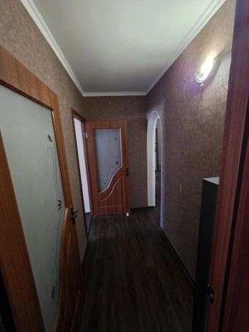 Купить трехкомнатную квартиру в Новосибирской области. Вариант № 10411080, 11, площадь -  квм, цена 7000000 рублей