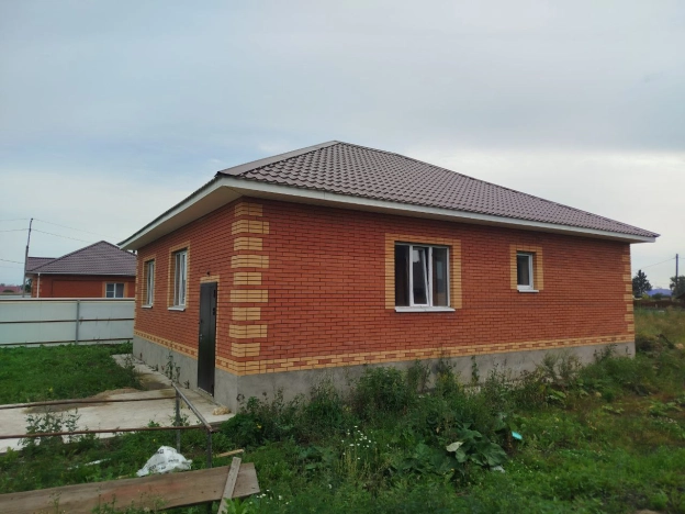 Купить дом в Микрорайоне Порт-Артур в Омске. Вариант № 2631289, 2, площадь -  квм, цена 8750000 рублей