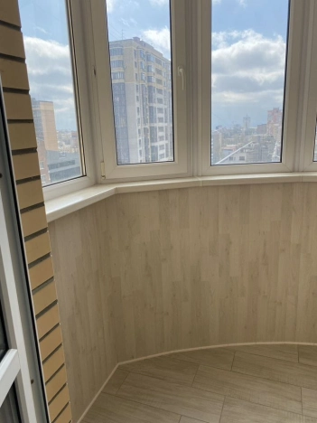 Купить однокомнатную квартиру в районе Кировский в Ростове-на-Дону. Вариант № 3305320, 26, площадь -  квм, цена 9200000 рублей