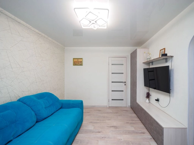 Купить квартиру в Омске. Вариант № 10205445, 27, площадь -  квм, цена 5460000 рублей