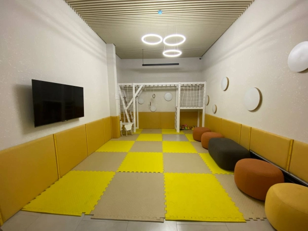 Купить однокомнатную квартиру в районе Калининский в Новосибирске. Вариант № 5460724, 16, площадь -  квм, цена 4990000 рублей