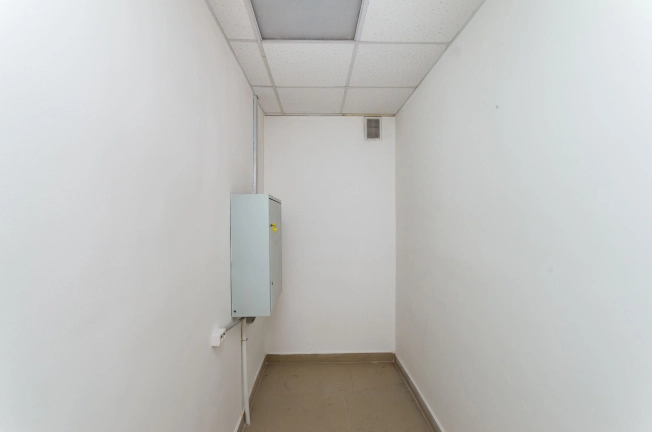 Снять коммерческую недвижимость в Тобольске. Вариант № 25952, 14, площадь -  квм, цена 155000 рублей