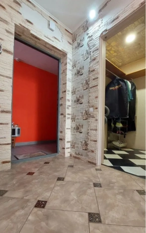 Купить двухкомнатную квартиру в Новосибирске. Вариант № 9815064, 3, площадь -  квм, цена 7800000 рублей