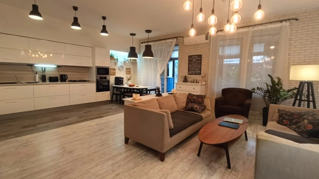 Купить таунхаус в Ейске. Вариант № 9693320, 1, площадь -  квм, цена 21900000 рублей