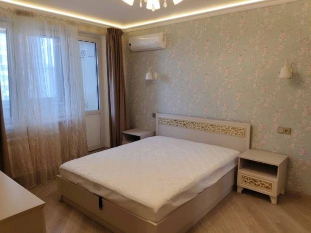 Купить квартиру в Москве. Вариант № 8783696, 8, площадь -  квм, цена 17900000 рублей