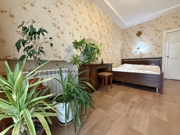 Купить квартиру на улице Университетский проспект в Волгограде. Вариант № 9945572, 10, площадь -  квм, цена 8500000 рублей