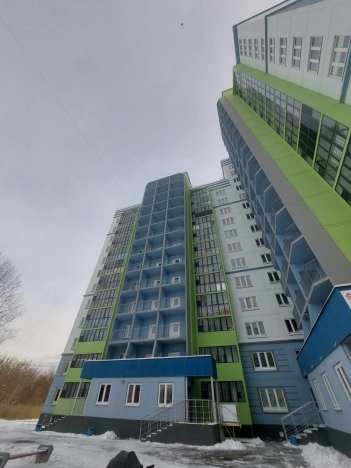 Купить однокомнатную квартиру у метро площадь Карла Маркса в Новосибирске. Вариант № 8332940, 14, площадь -  квм, цена 4050000 рублей