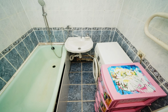 Купить трехкомнатную квартиру в Омске. Вариант № 8099248, 10, площадь -  квм, цена 6500000 рублей