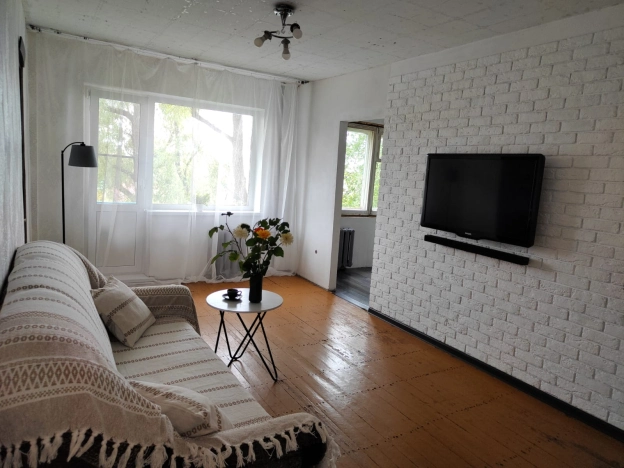 Купить двухкомнатную квартиру на улице Космический проспект в Омске. Вариант № 329501, 1, площадь -  квм, цена 3450000 рублей