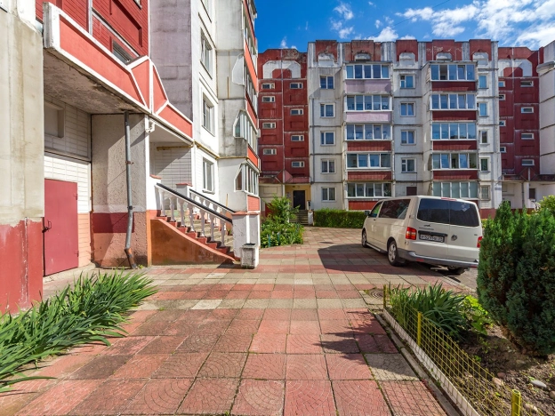 . Вариант № 9825, 28, площадь - 81.9 квм, цена 10500000 рублей