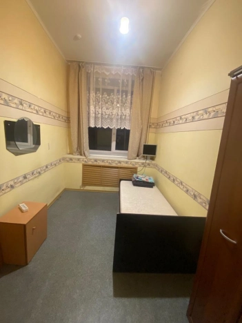 Снять коммерческую недвижимость в Тобольске. Вариант № 10293, 12, площадь -  квм, цена 700 рублей