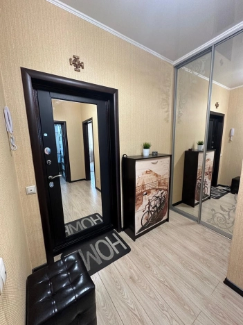 Купить однокомнатную квартиру на улице Героя А.А. Аверкиева в Краснодаре. Вариант № 30451, 3, площадь -  квм, цена 8300000 рублей