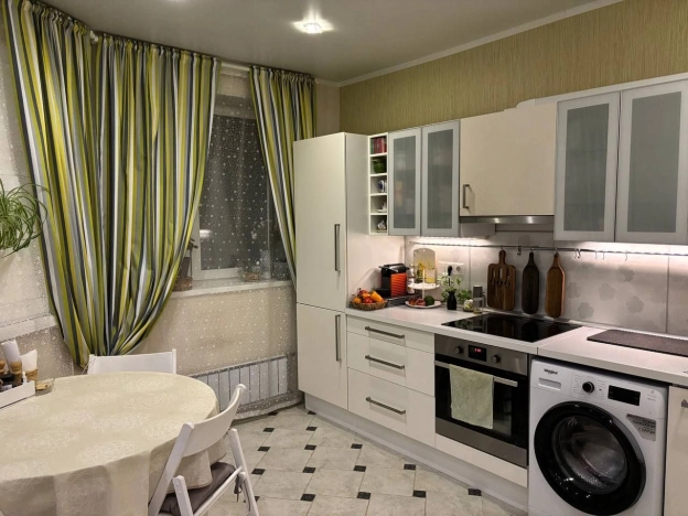 Купить трехкомнатную квартиру на вторичке в Балашихе. Вариант № 3848311, 16, площадь -  квм, цена 10990000 рублей