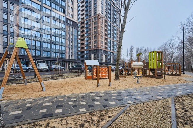 Купить квартиру на вторичке в ЖК Маяковский в Воронеже. Вариант № 12816, 4, площадь - квм, цена 4200000 рублей