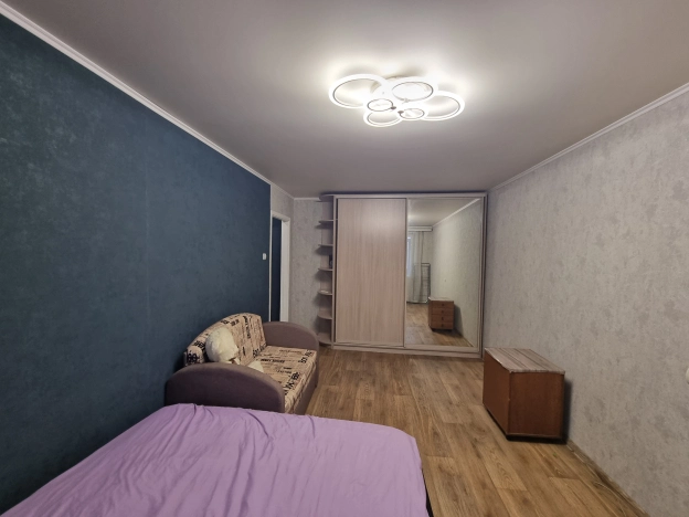 Снять однокомнатную квартиру в Микрорайоне 8-й Юго-Западный в Владимире. Вариант № 9713343, 3, площадь -  квм, цена 25000 рублей