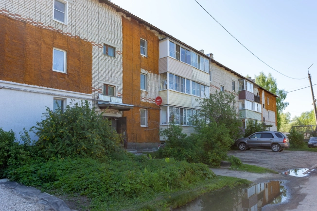 Купить трехкомнатную квартиру на улице Железнодорожная в Владимирской области. Вариант № 44954, 2, площадь -  квм, цена 3600000 рублей