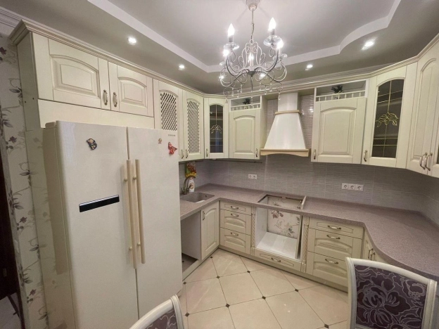 Купить многокомнатную квартиру на вторичке на улице Прибрежная в Москве. Вариант № 10497284, 2, площадь -  квм, цена 37500000 рублей