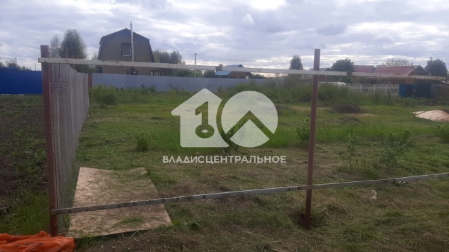 Купить земельный участок в Искитиме. Вариант № 47420, 12, площадь -  квм, цена 400000 рублей