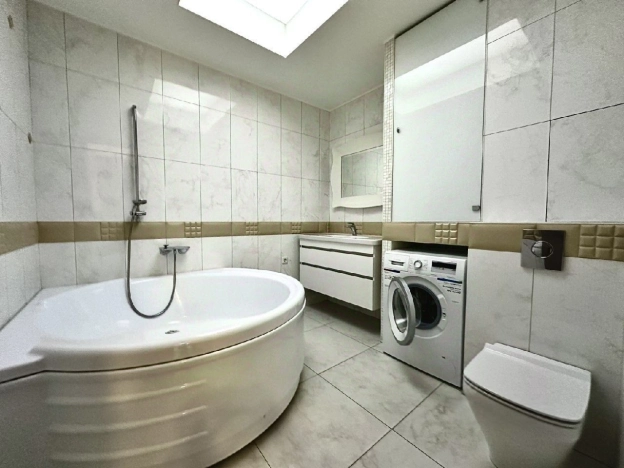 Купить квартиру в Москве. Вариант № 8110024, 12, площадь -  квм, цена 31900000 рублей