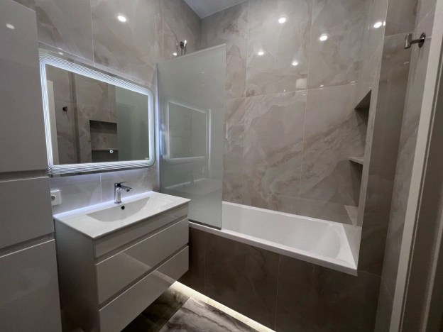 Купить двухкомнатную квартиру на улице Ярославская в Краснодаре. Вариант № 3001061, 6, площадь -  квм, цена 11500000 рублей