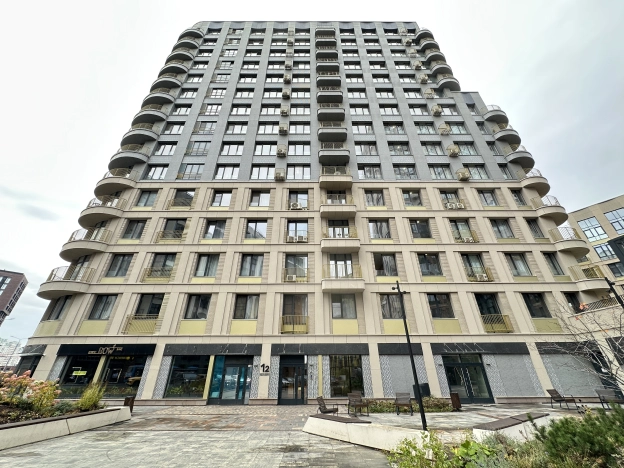 Купить квартиру в Москве. Вариант № 8055371, 24, площадь - квм, цена 24300000 рублей