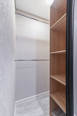 Купить однокомнатную квартиру в районе Кировский в Ростове-на-Дону. Вариант № 24390, 8, площадь -  квм, цена 8790000 рублей