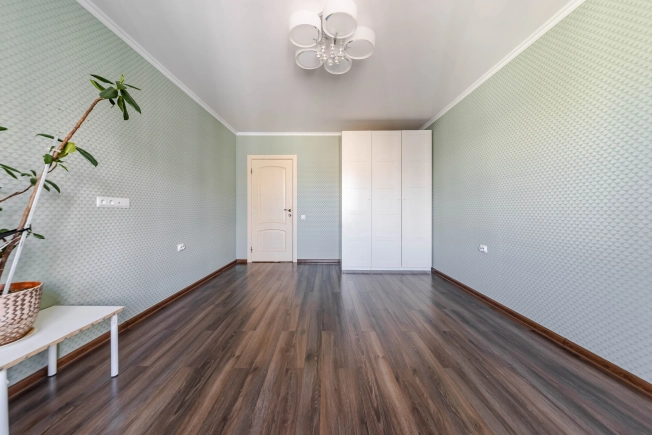 Купить трехкомнатную квартиру у метро Садовая в Санкт-Петербурге. Вариант № 10424565, 2, площадь -  квм, цена 14900000 рублей