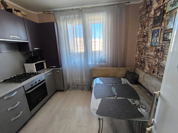 Купить квартиру на улице Есенина в Белгороде. Вариант № 5772385, 1, площадь -  квм, цена 4650000 рублей