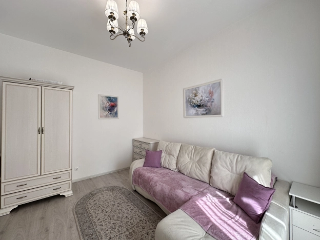 Купить однокомнатную квартиру в Ленинградской области. Вариант № 231511, 2, площадь -  квм, цена 6650000 рублей