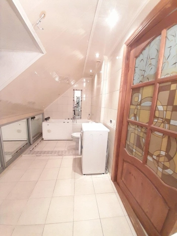 Купить двухкомнатную квартиру в Калининграде. Вариант № 9890070, 15, площадь -  квм, цена 7850000 рублей