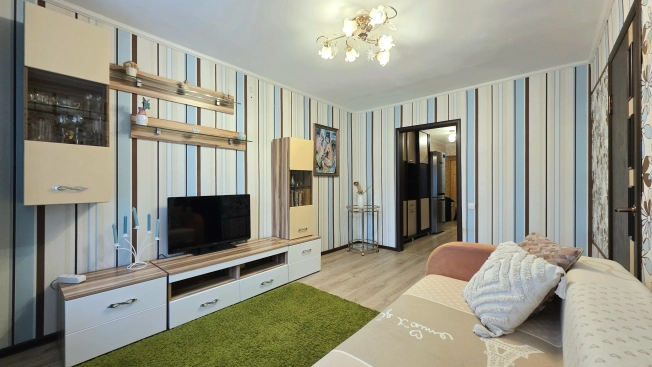 Купить квартиру в Липецкой области. Вариант № 9863341, 16, площадь -  квм, цена 4000000 рублей