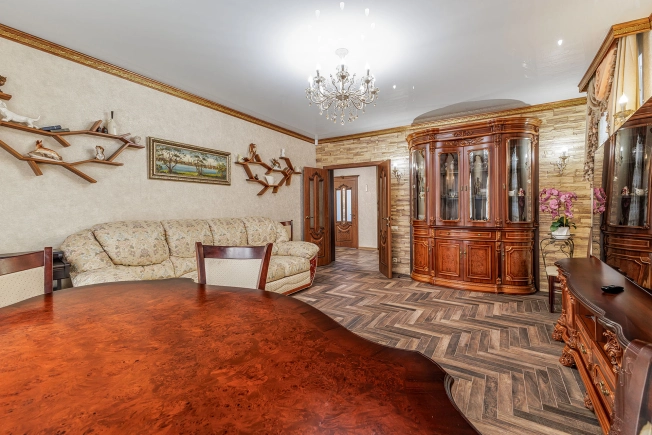 Купить дом в Калининграде. Вариант № 10243457, 2, площадь -  квм, цена 27500000 рублей