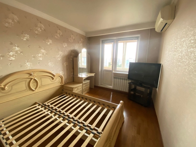 Купить трехкомнатную квартиру на улице Касимовское шоссе в Рязани. Вариант № 799112, 6, площадь -  квм, цена 6650000 рублей