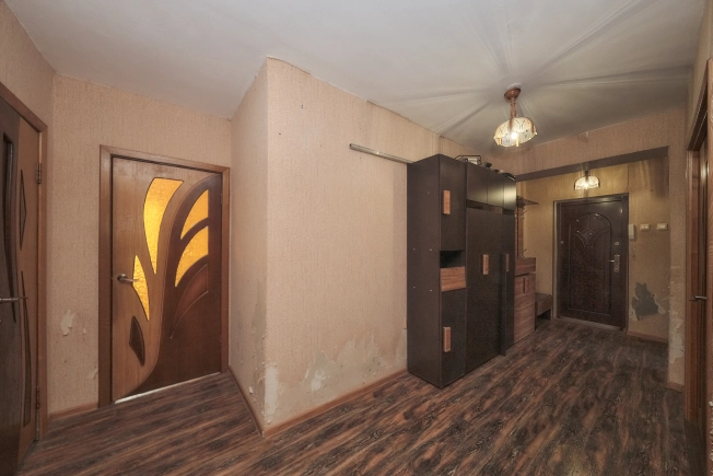 Купить трехкомнатную квартиру в Рязанской области. Вариант № 9289384, 14, площадь -  квм, цена 4500000 рублей