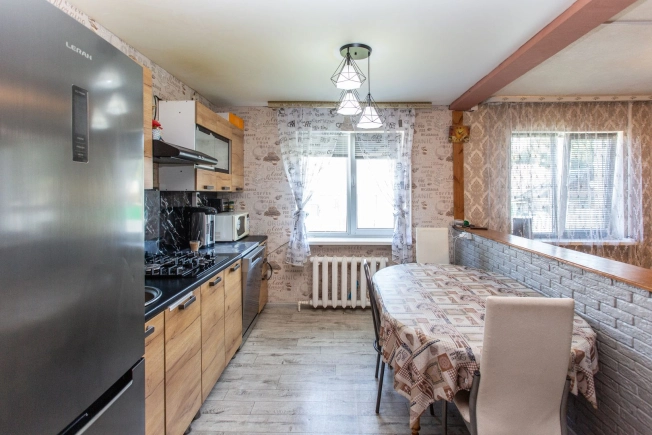 Купить дом на улице Совхозная в Тюменской области. Вариант № 2656746, 16, площадь -  квм, цена 7400000 рублей