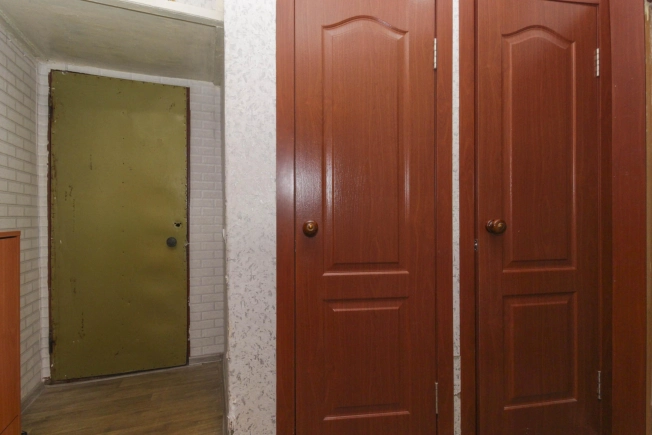 Купить двухкомнатную квартиру в Омске. Вариант № 3958769, 9, площадь -  квм, цена 2900000 рублей