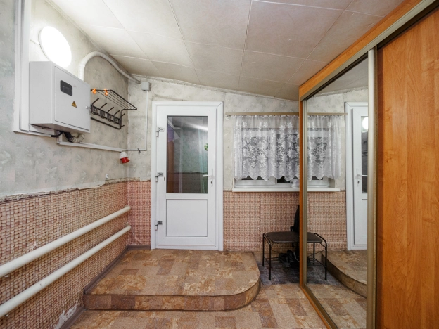 Купить дом в Микрорайоне Порт-Артур в Омске. Вариант № 3995680, 13, площадь -  квм, цена 3850000 рублей