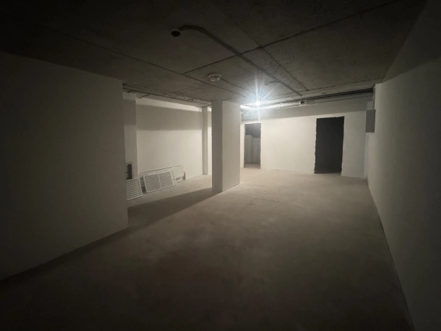 Купить коммерческую недвижимость в Новосибирске. Вариант № 9246754, 8, площадь -  квм, цена 9850000 рублей