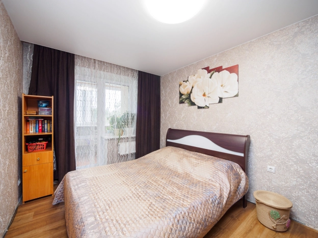 Купить трехкомнатную квартиру в Омске. Вариант № 2105937, 7, площадь -  квм, цена 6900000 рублей