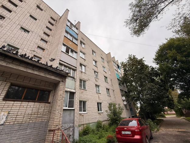 Купить квартиру в Гусь-Хрустальном. Вариант № 3302047, 18, площадь -  квм, цена 1700000 рублей