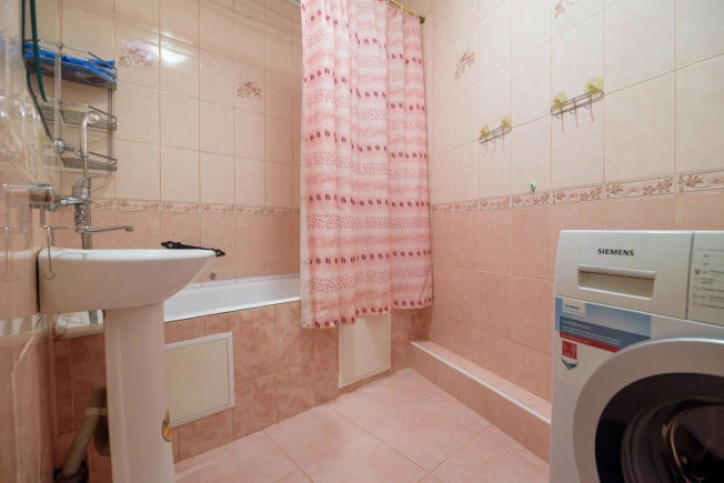 Купить трехкомнатную квартиру в районе Ленинский в Новосибирске. Вариант № 8865194, 19, площадь -  квм, цена 8500000 рублей