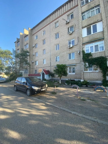 Купить трехкомнатную квартиру в Микрорайоне 8-й, Элиста в Элисте. Вариант № 8044740, 11, площадь -  квм, цена 4600000 рублей