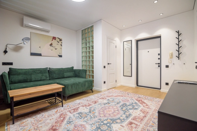 Купить квартиру у метро Площадь Гарина-Михайловского в Новосибирске. Вариант № 8143950, 1, площадь -  квм, цена 7700000 рублей