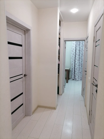 Купить трехкомнатную квартиру в Новосибирске. Вариант № 37485, 21, площадь -  квм, цена 6100000 рублей