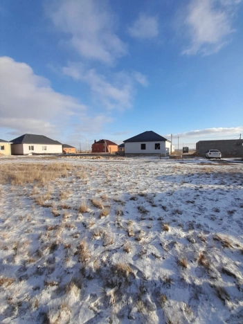 Купить земельный участок на улице Заречная в Республике Калмыкия. Вариант № 7089, 0, площадь -  квм, цена 600000 рублей