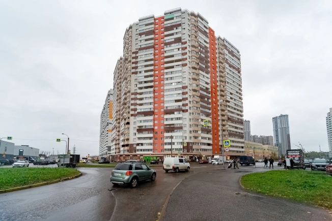 Купить коммерческую недвижимость свободного назначения в Санкт-Петербурге. Вариант № 15965, 17, площадь -  квм, цена 17700000 рублей